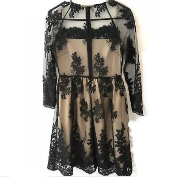 Jealous tomato lace dress - Picture 2 of 11